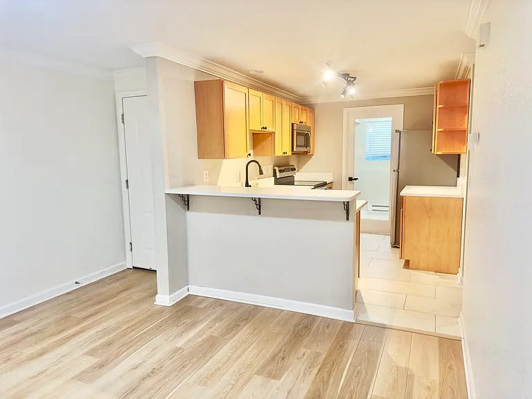 1011 156th Ave NE #C116 — Photo 10