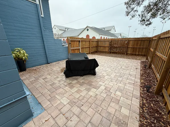 701 25th St N #1/2, Saint Petersburg, FL 33713