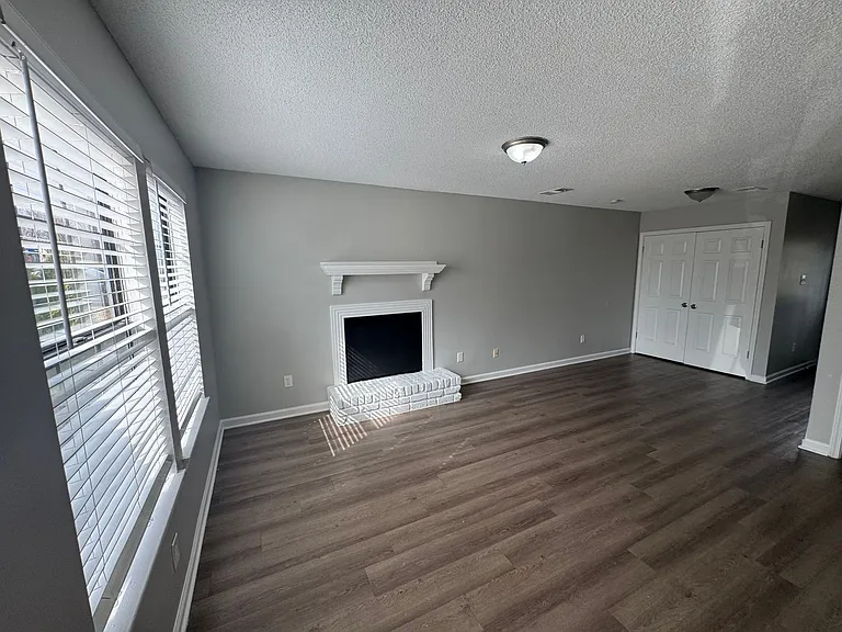 3546 Christine Rd — Photo 2