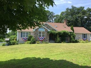 27 Woodland Rdg, Southwick, MA 01077