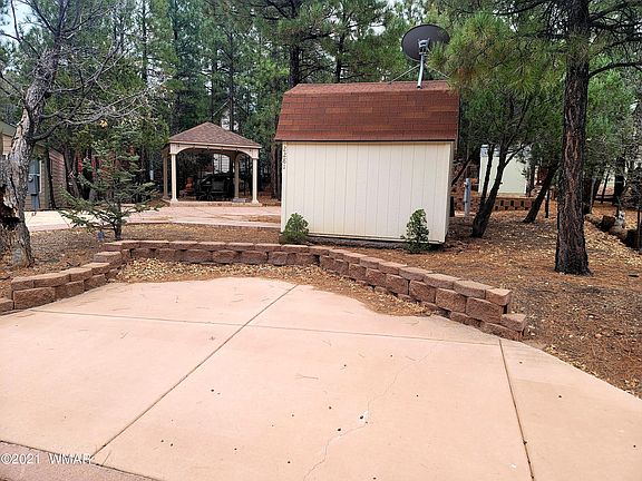 3rd image of 2281 Elizabeth Ave
