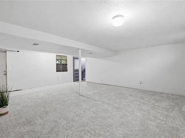 5332 Hunter St, Raytown, MO 64133