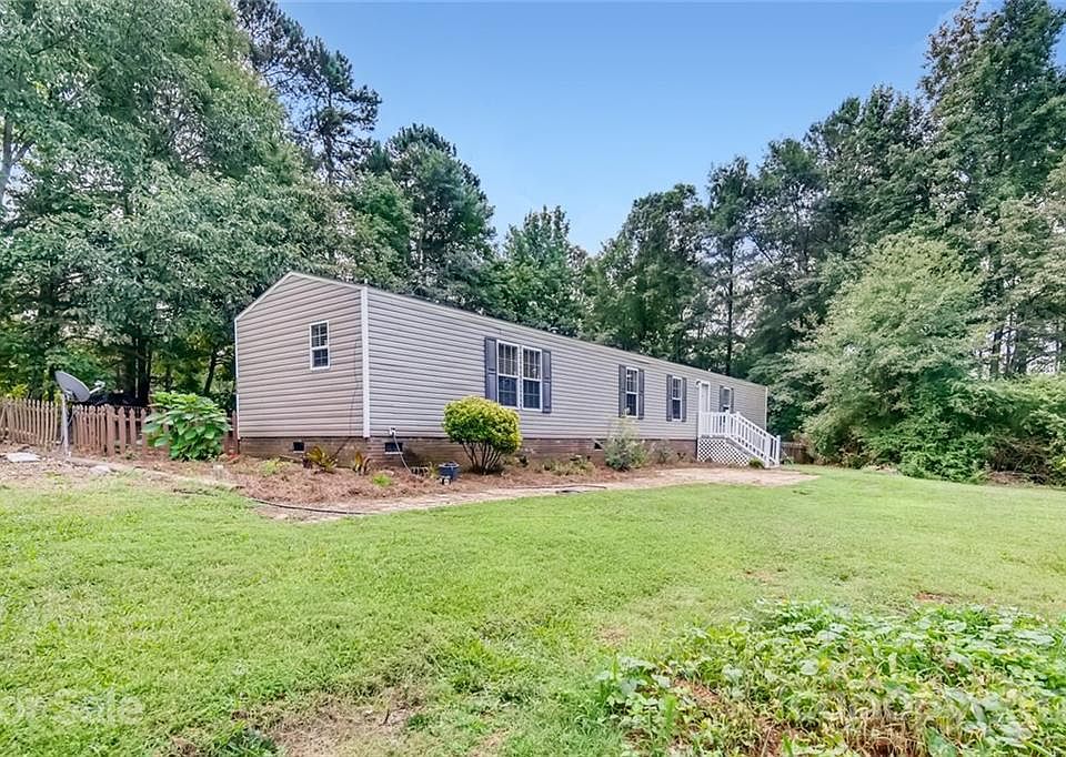 1st image of 206 Sedelia Dr