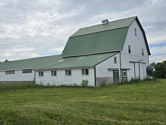 3rd image of 111 Currie Road