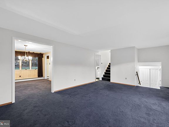 2nd image of 667 Lily Rd