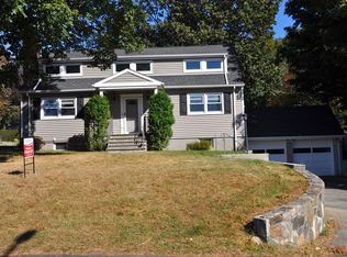 70 W Lake Dr, Valhalla, NY 10595