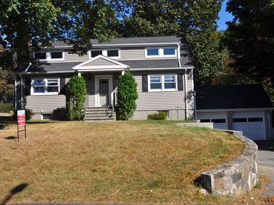 70 W Lake Dr, Valhalla, NY, 10595