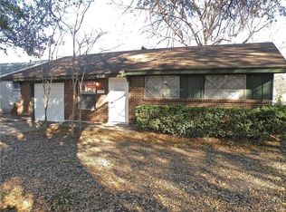 608 Hunters Hill Rd, Oklahoma City, OK 73127