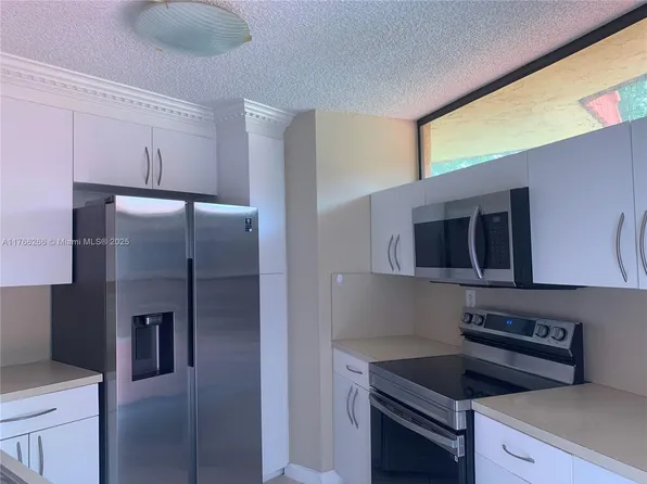8063 Severn Dr APT D, Boca Raton, FL 33433