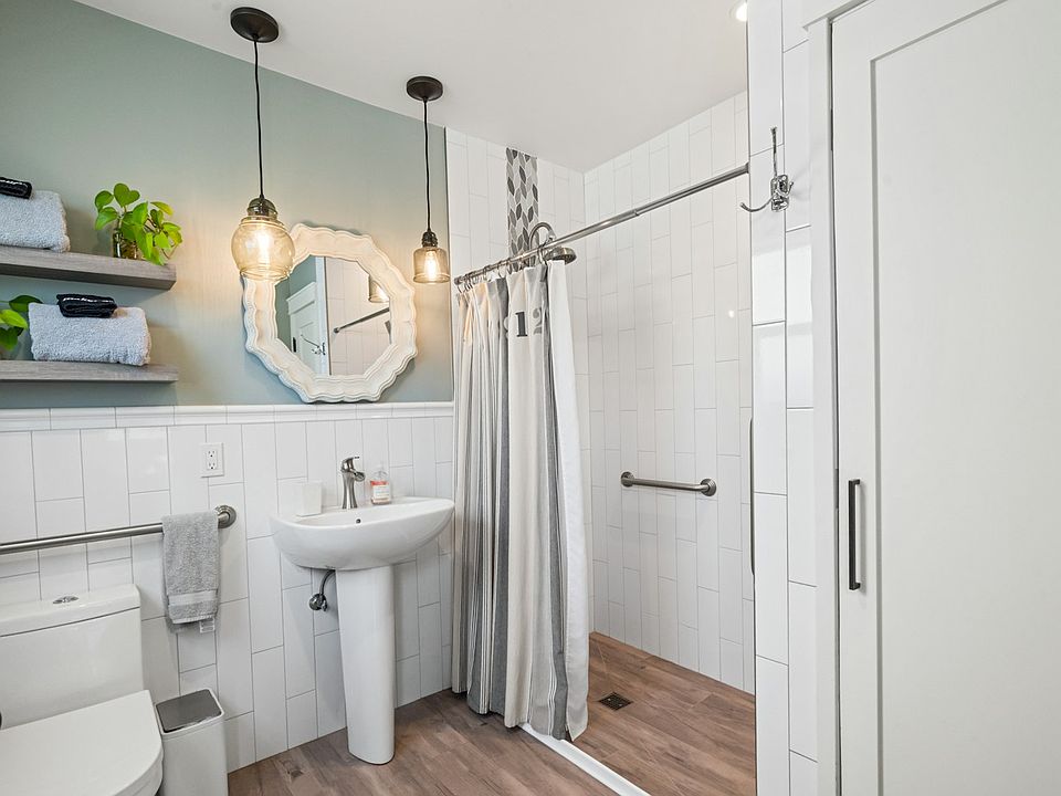 Spa-inspired & functional clean design, walk-in shower, fresh towels, and thoughtful touches to help you unwind after a long day.