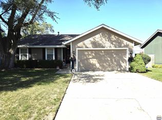7536 SW 25th St, Topeka, KS 66614