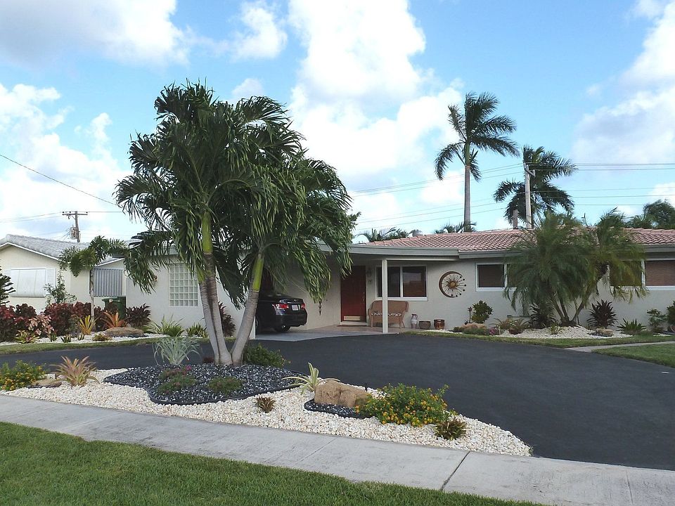 5850 NE 21 Dr - front