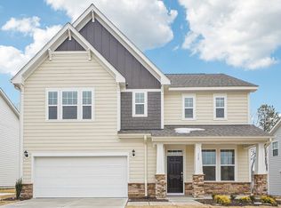 1028 Bolton Pointe Dr, Zebulon, NC 27597