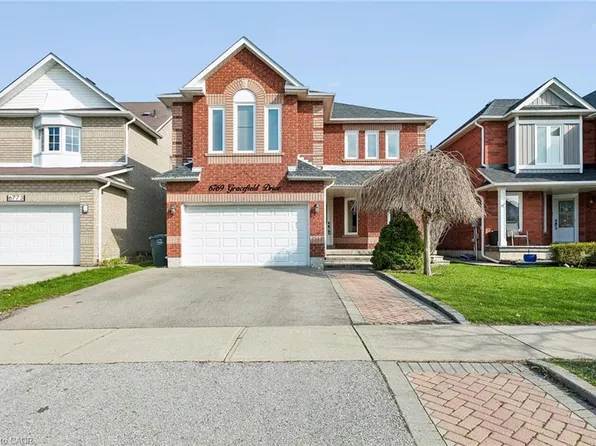 6769 Gracefield Dr, Mississauga, ON L5N 6T5