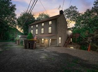 210 Balligomingo Rd #2, Conshohocken, PA 19428