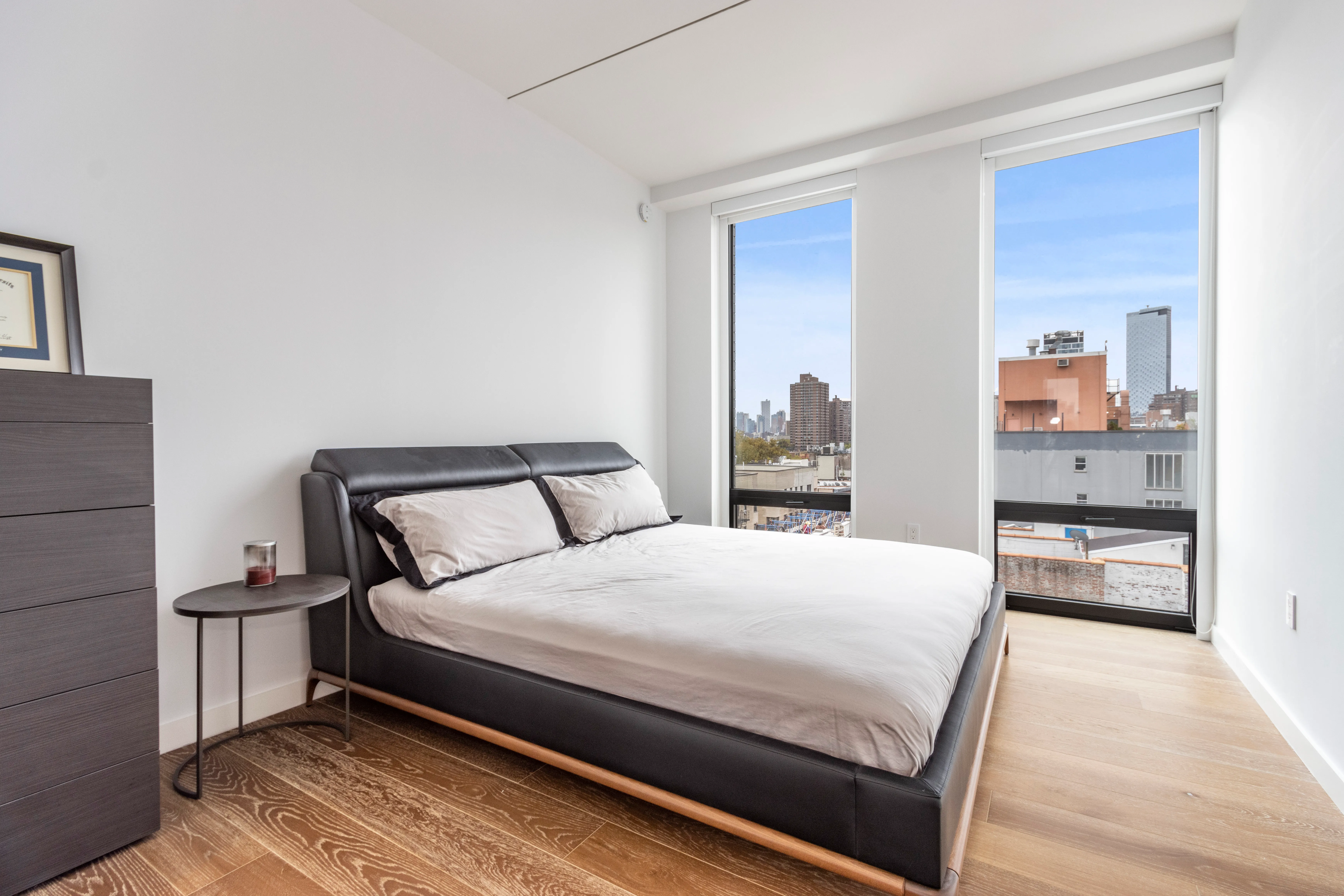 NYLIST / THE ROOM　他 The Room | Nylist