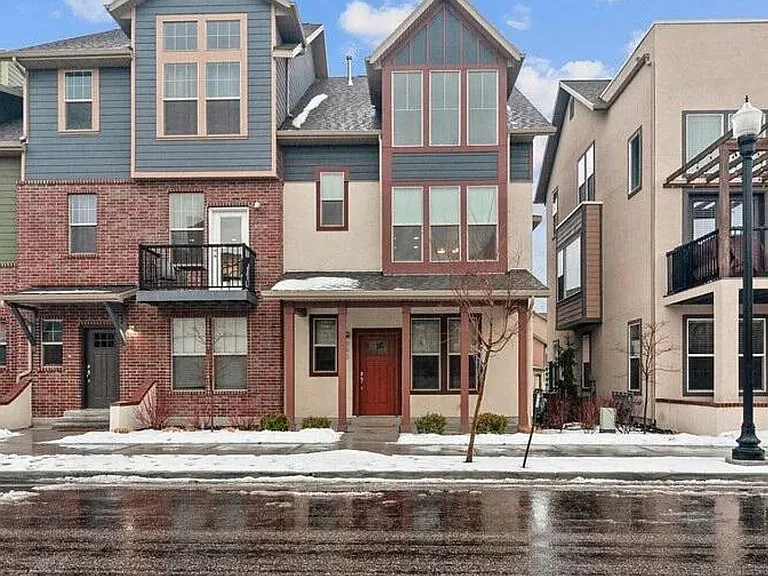 343 Park Blvd — Photo 1