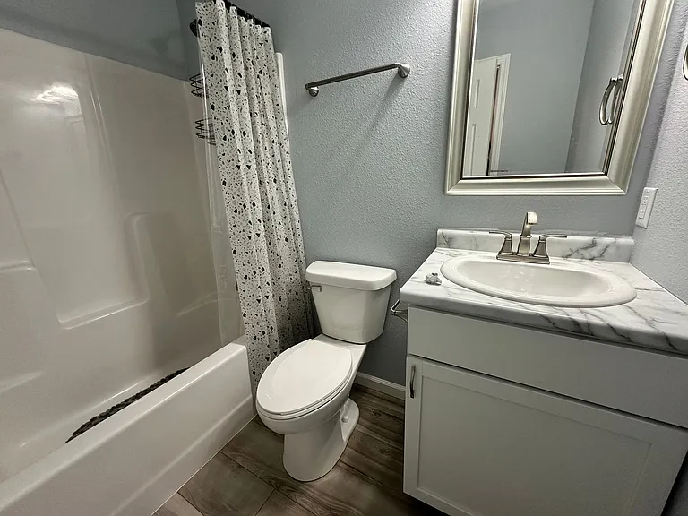 2513 Ivory St — Photo 19