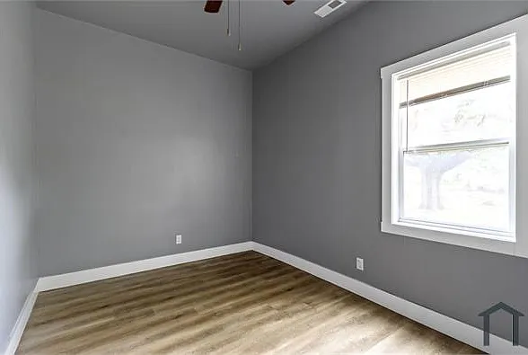 448 N State Ave #D — Photo 10