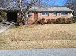 114 Wildrose Ln, Greenville, SC 29617
