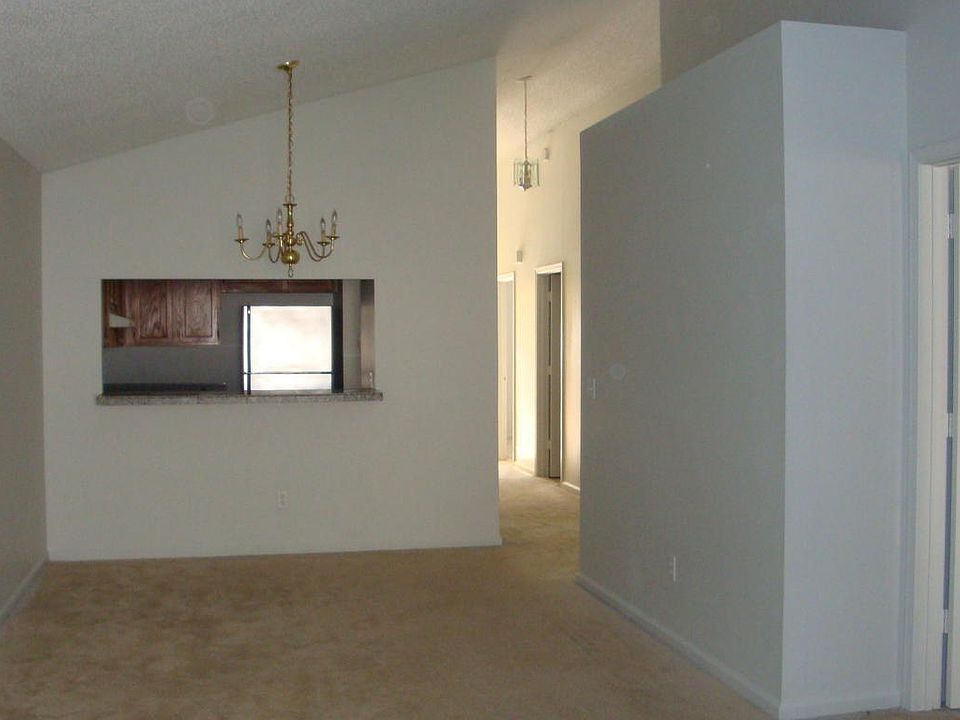 2nd image of 12575 Ashmore Green Dr N
