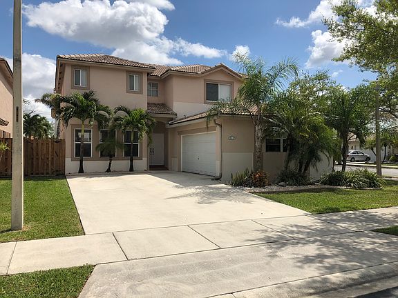 2nd image of 464 Royal Cove Way