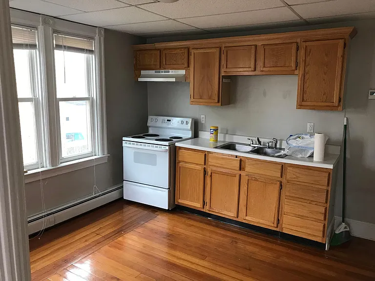 28 Church St #3 — Photo 2