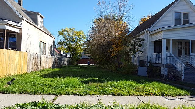 1st image of 6641 S Oakley Ave