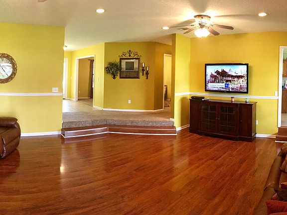 Family room facing foyer