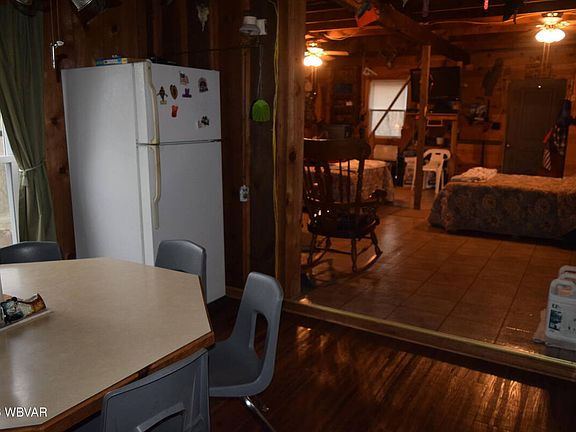 5th image of 853 Bear Ridge Rd
