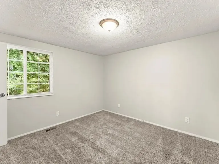 2036 Countydown Ln — Photo 17