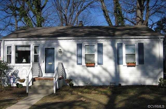 1st image of 906 Sabot St