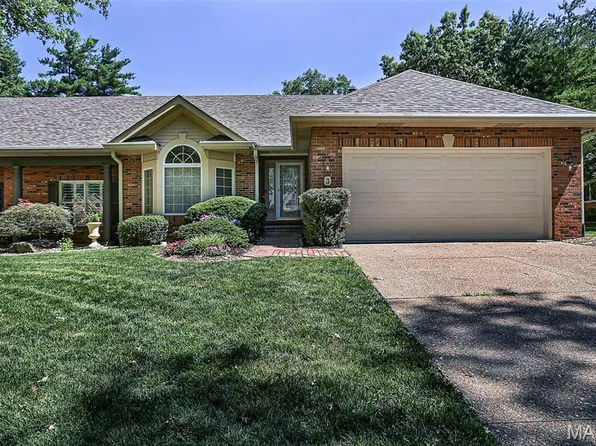 3 Pine Hollow Ct, Edwardsville, IL 62025