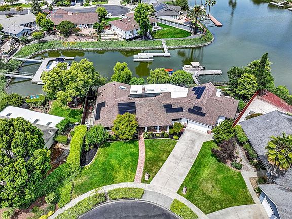4th image of 773 La Salle Way