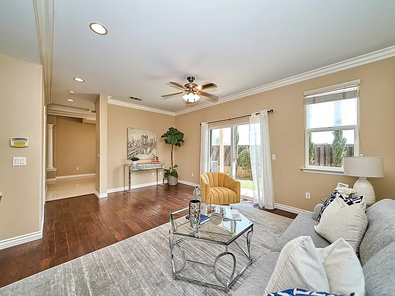 2577 Mountain Ave — Photo 17