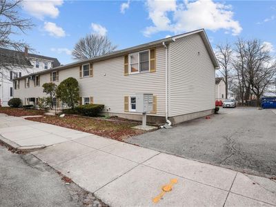 441 Smithfield Ave APT 7, Pawtucket, RI, 02860
