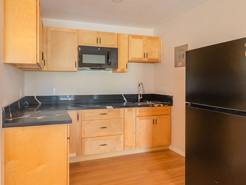 1st image of 15-1868 29th Ave #B