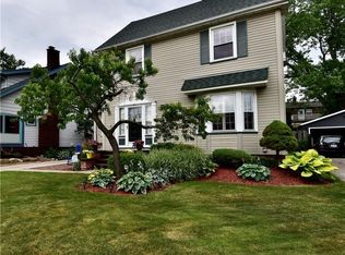 4620 Landchester Rd, Cleveland, OH 44109