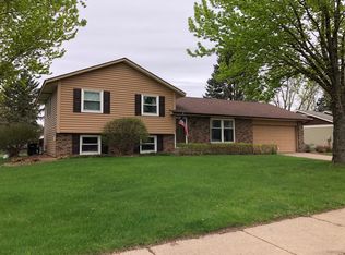 7622 Ideal Ave S, Cottage Grove, MN 55016