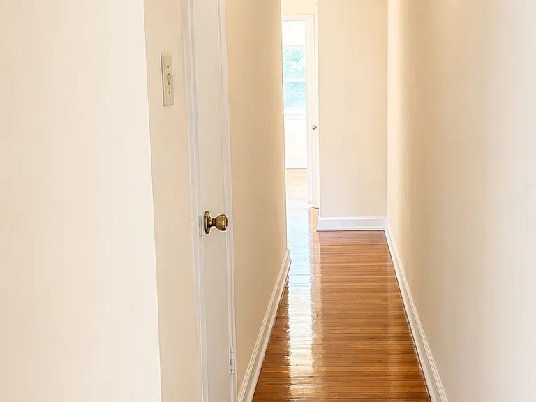 Ridley Station Apartments — Photo 15