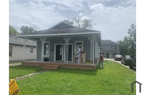 2259 Avenue D Photo 1