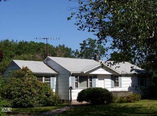 593 Burroughs Rd, Fairfield, CT 06825