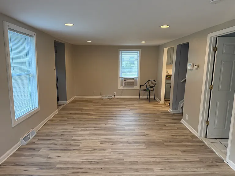 21380 Seminole St — Photo 11