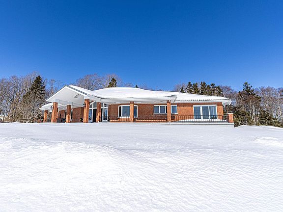 5th image of 600 Malpeque Rd