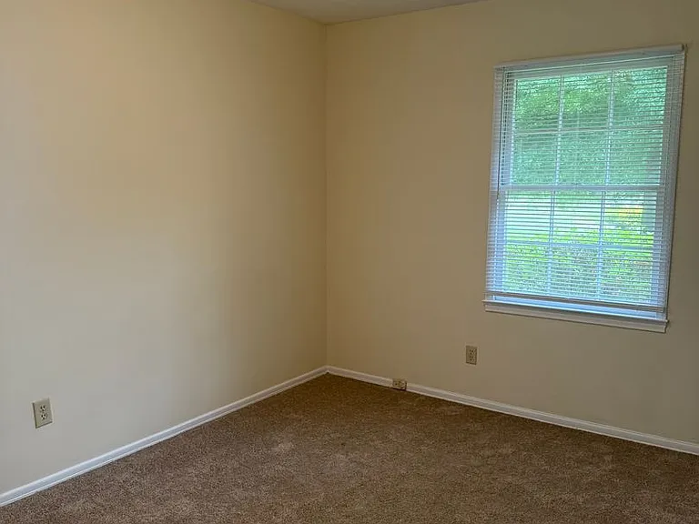 1 Winterton Ct — Photo 9