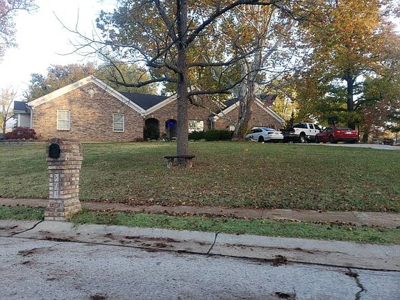 3rd image of 803 Streiff Ln