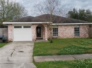 2921 Max Dr, Harvey, LA 70058