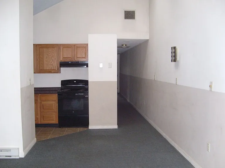 10 Plaza Village Rd #C — Photo 6