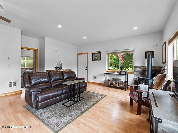 4th image of 41 Chardonnay Dr #A