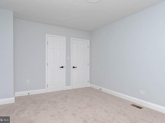 3rd image of 2305 Poplar Grove St